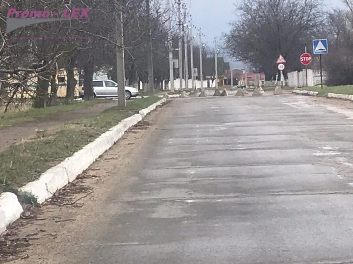 Promo-Lex, apel public cu privire la lichidarea impedimentelor în libera circulație instalate ilegal în localitățile Corjova și Cocieri (FOTO)