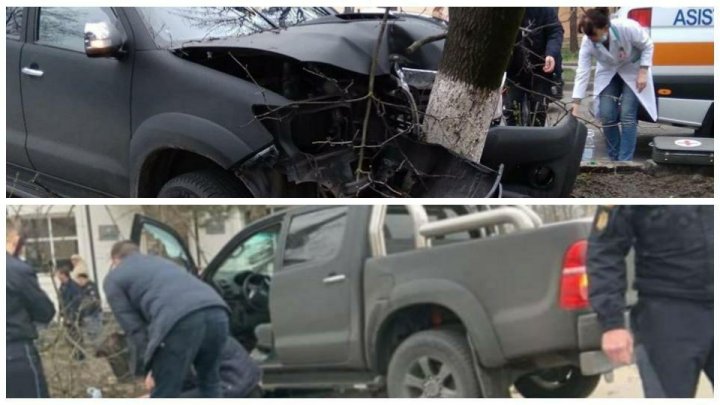 ACCIDENT GRAV în faţa Academiei de Poliție din Capitală. Ambulanţa, la faţa locului (FOTO)