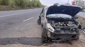 Accident grav la Strășeni. Un şofer a adormit la volan şi a intrat cu mașina într-o benzinărie (FOTO/VIDEO)
