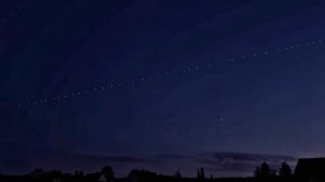 Sateliții lui Elon Musk, vizibili peste Prut în această seară. Unde trebuie să vă uitați