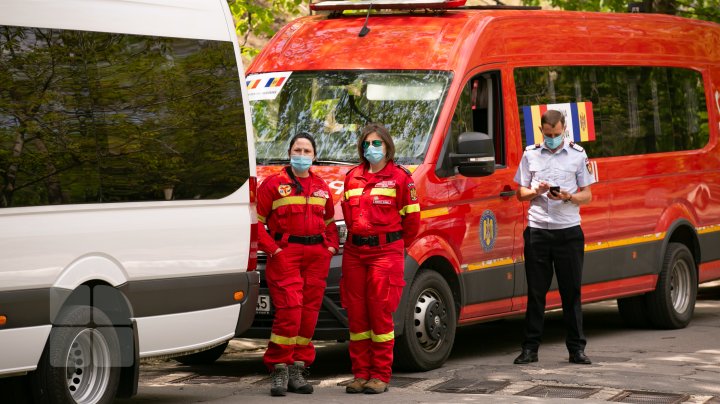 52 de cadre medicale din România vor lucra cot la cot cu doctorii moldoveni în lupta cu COVID-19 (FOTOREPORT)