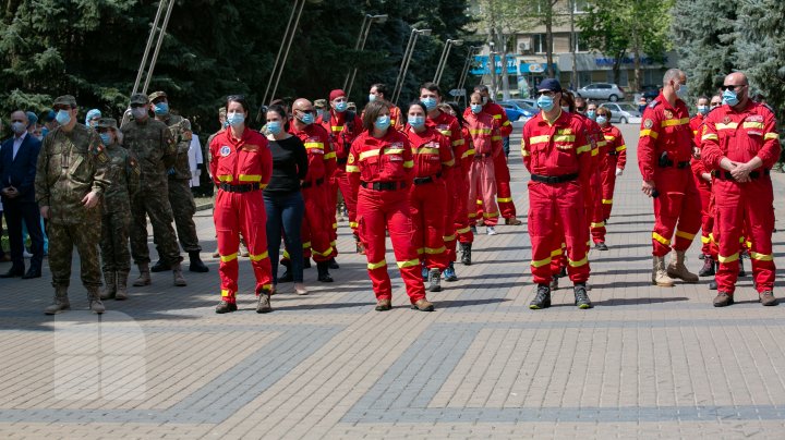 52 de cadre medicale din România vor lucra cot la cot cu doctorii moldoveni în lupta cu COVID-19 (FOTOREPORT)