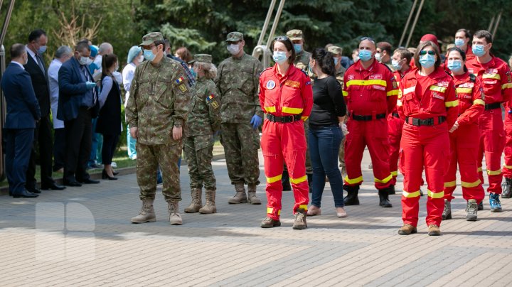 52 de cadre medicale din România vor lucra cot la cot cu doctorii moldoveni în lupta cu COVID-19 (FOTOREPORT)