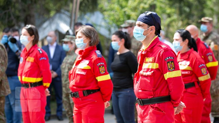 52 de cadre medicale din România vor lucra cot la cot cu doctorii moldoveni în lupta cu COVID-19 (FOTOREPORT)