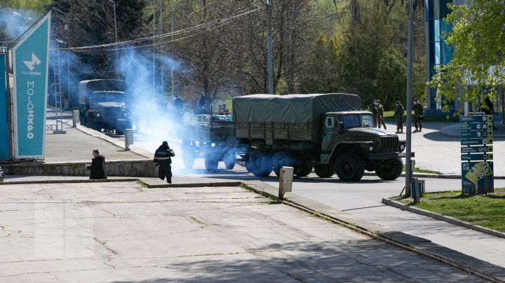 Militarii Armatei Naționale, implicați la amenajarea Centrului COVID-19 Chișinău (FOTO)