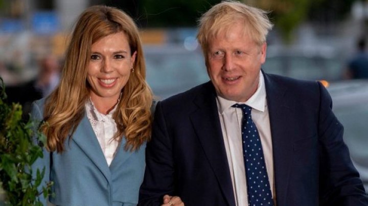 Premierul britanic, Boris Johnson, a devenit tată. Logodnica sa Carrie Symonds a dat naştere unui băiat