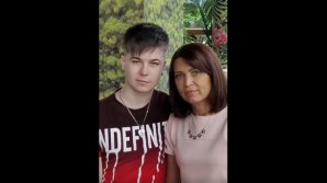 "Mamă, îmi cer scuze…". Solistul trupei 7 Klase i-a scris o piesă mamei sale înainte de a muri (VIDEO)