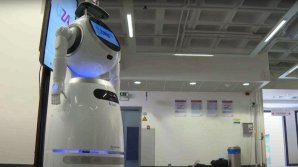 Un spital din Belgia este patrulat de un robot care ia temperatura pacientului și verifică purtarea măștii