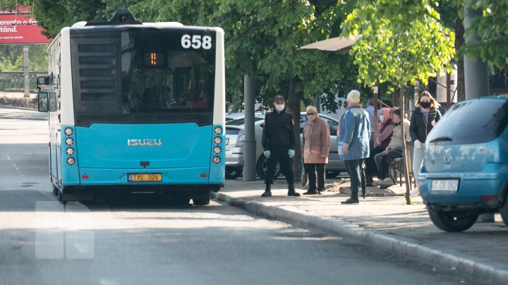 Transportul public activează în regim normal, dar sunt anumite REGULI. Ce trebuie să știe pasagerii (FOTOREPORT)