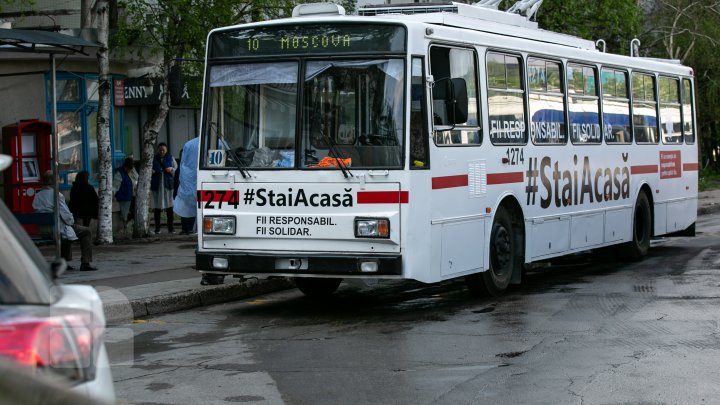 Transportul public activează în regim normal, dar sunt anumite REGULI. Ce trebuie să știe pasagerii (FOTOREPORT)