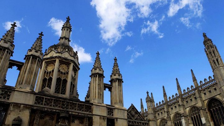 Toate cursurile Universităţii din Cambridge vor avea loc online şi în următorul an universitar