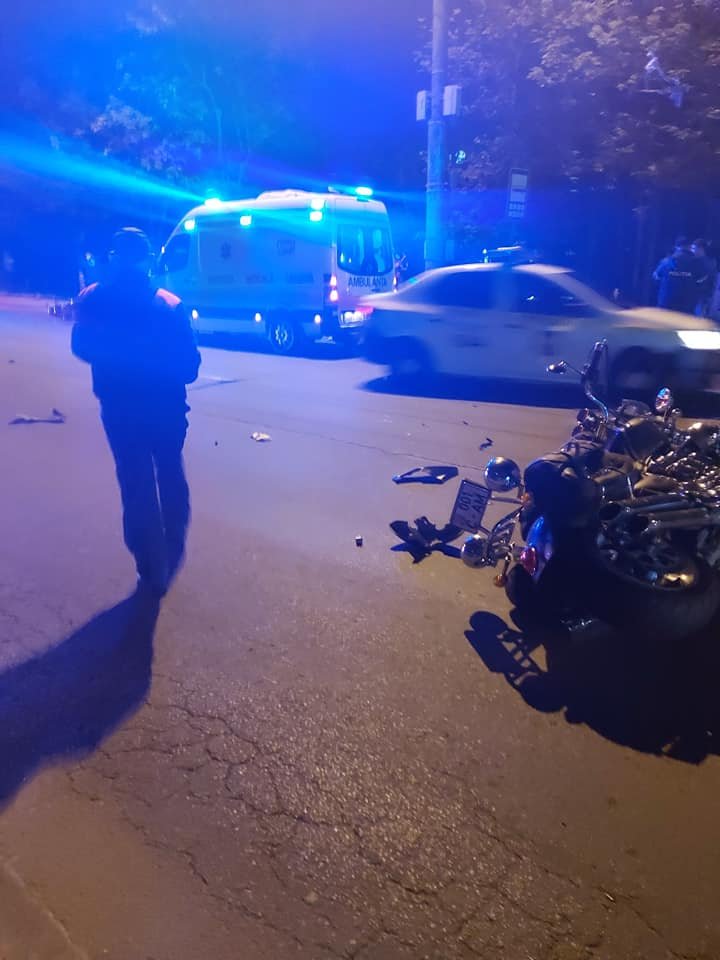 Accident grav în sectorul Botanica din Capitală. Două motociclete s-au tamponat violent (FOTO/VIDEO) 