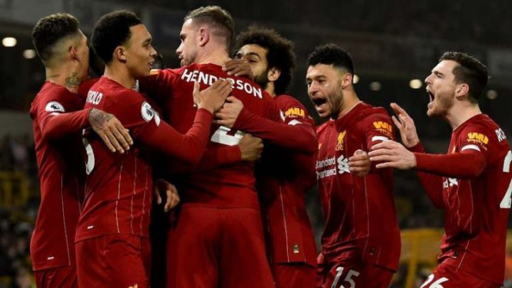 FC Liverpool a cucerit titlul în Premier League, după o pauză de 30 de ani