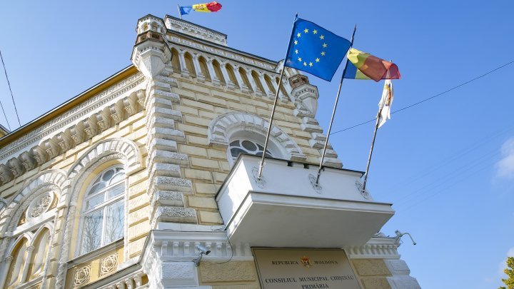 Companiile de publicitate critică dur proiectul Primăriei Capitalei de reglementare a publicităţii stradale 