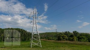 Moldova va achiziționa energie electrică din trei surse, în luna august. Cât va plăti statul pentru electricitate