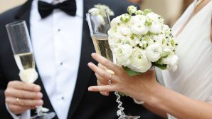 Un mire și-a părăsit mireasa la altar după ce mama lui a decis că e nepotrivită pentru el