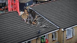 Cel puţin un mort şi mai mulţi răniţi după ce o macara s-a prăbuşit în Londra