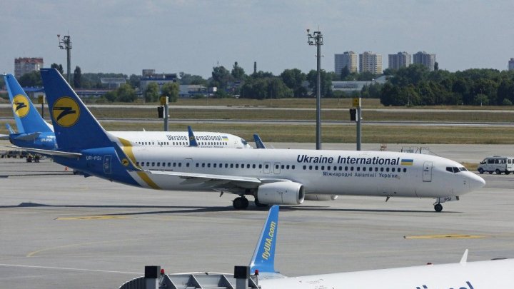 Cel mai mare operator aerian din Ucraina a anulat cursele spre Chişinău