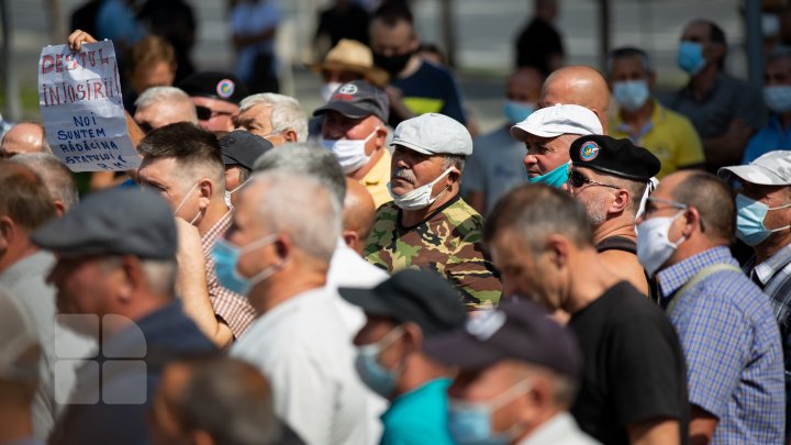 Protestul veteranilor soldat cu dosare. IGP a pornit două procese penale (FILMUL EVENIMENTELOR de IERI)