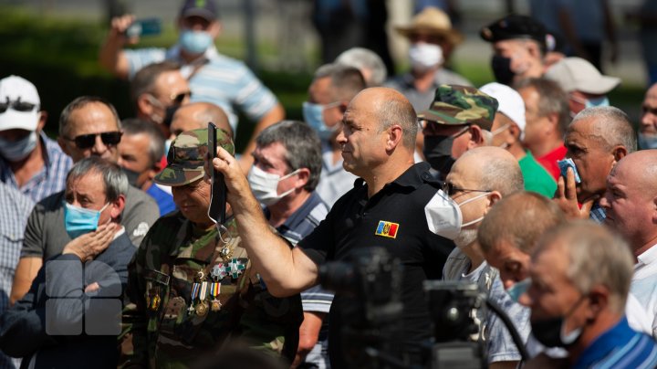 Protestul veteranilor soldat cu dosare. IGP a pornit două procese penale (FILMUL EVENIMENTELOR de IERI)