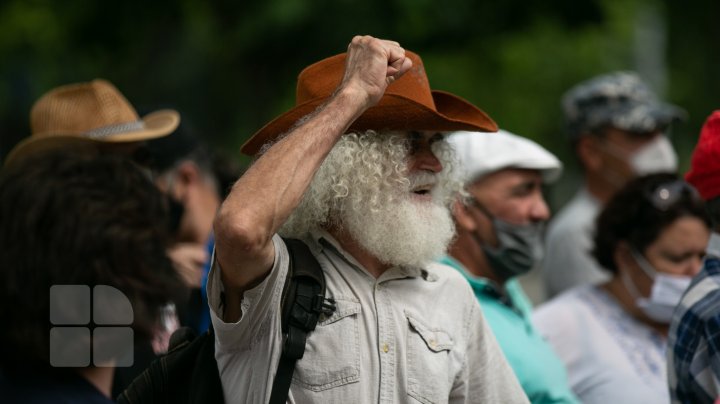 Protest la Parlament (FOTOREPORT)