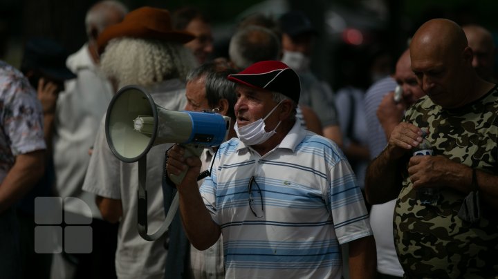 Protest la Parlament (FOTOREPORT)