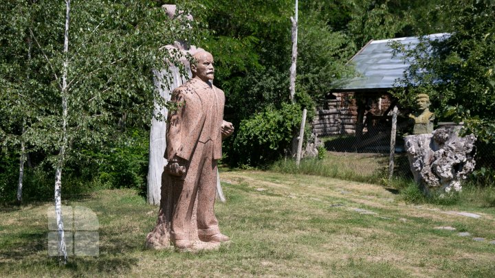 Gagarin, Dzerjinschi şi Stalin şi-au dat întâlnire într-un muzeu în aer liber într-o suburbie a Chişinăului