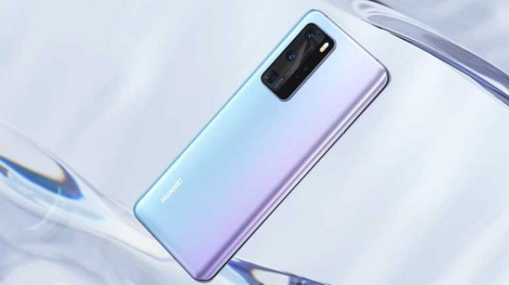 (P) Descoperă aplicația Deezer, disponibilă pe noul Huawei P40 Pro! La achiziționarea telefonului, primești o pereche de căști premium Huawei FreeBuds 3