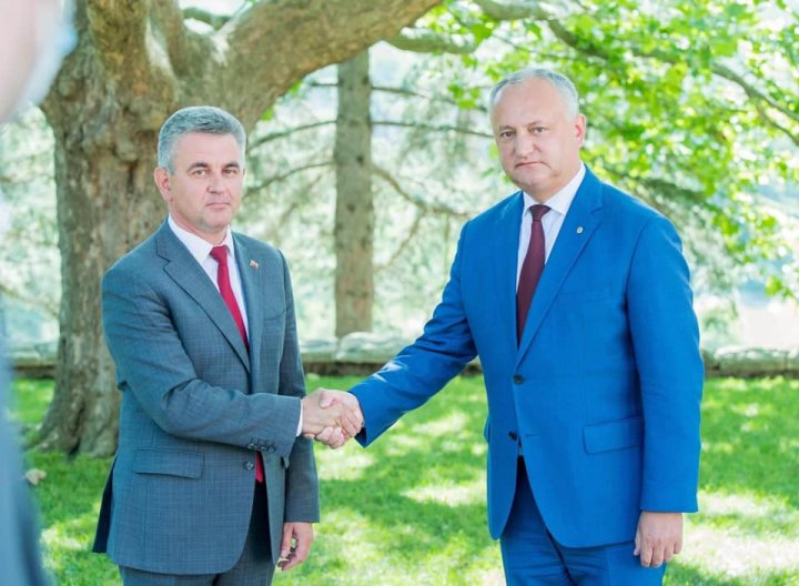 Subiectele dicutate la întrevederea dintre Igor Dodon şi Vadim Krasnoselski (FOTO/VIDEO)