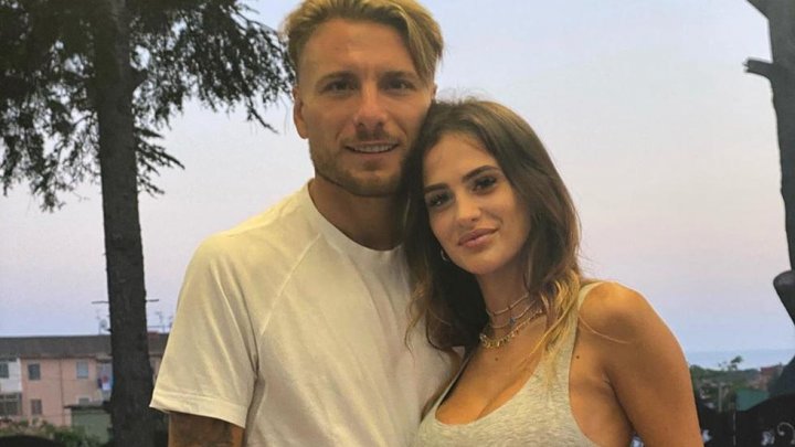 Starul lui Lazio Roma se distrează în timpul liber. Ciro Immobile dansează pe yaht, împreună cu soția sa