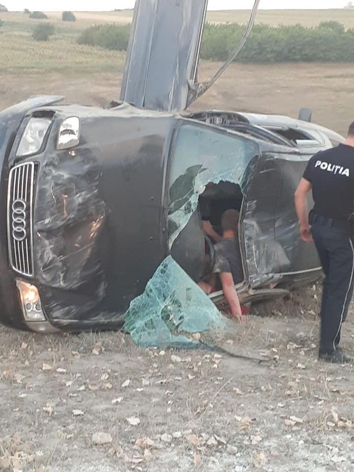 WEEKEND NEGRU pe drumurile din țară: Șase morți și 32 de răniți, în urma a 27 de accidente grave (IMAGINI DE GROAZĂ)