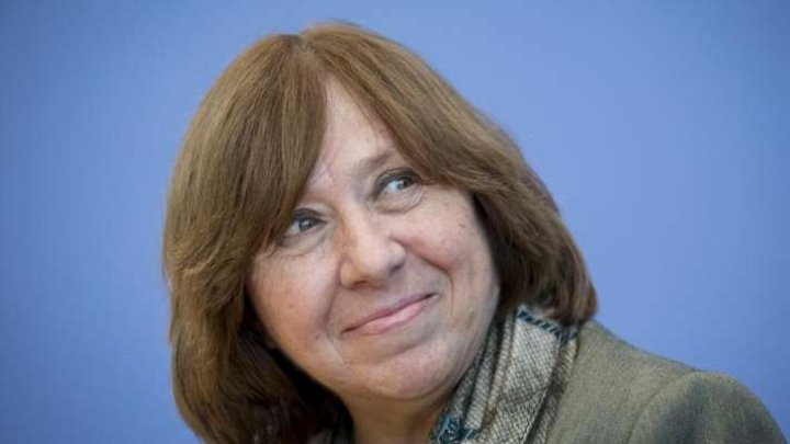 Laureata Premiului Nobel Svetlana Alexievici îl acuză pe Lukaşenko că aruncă ţara într-un război civil