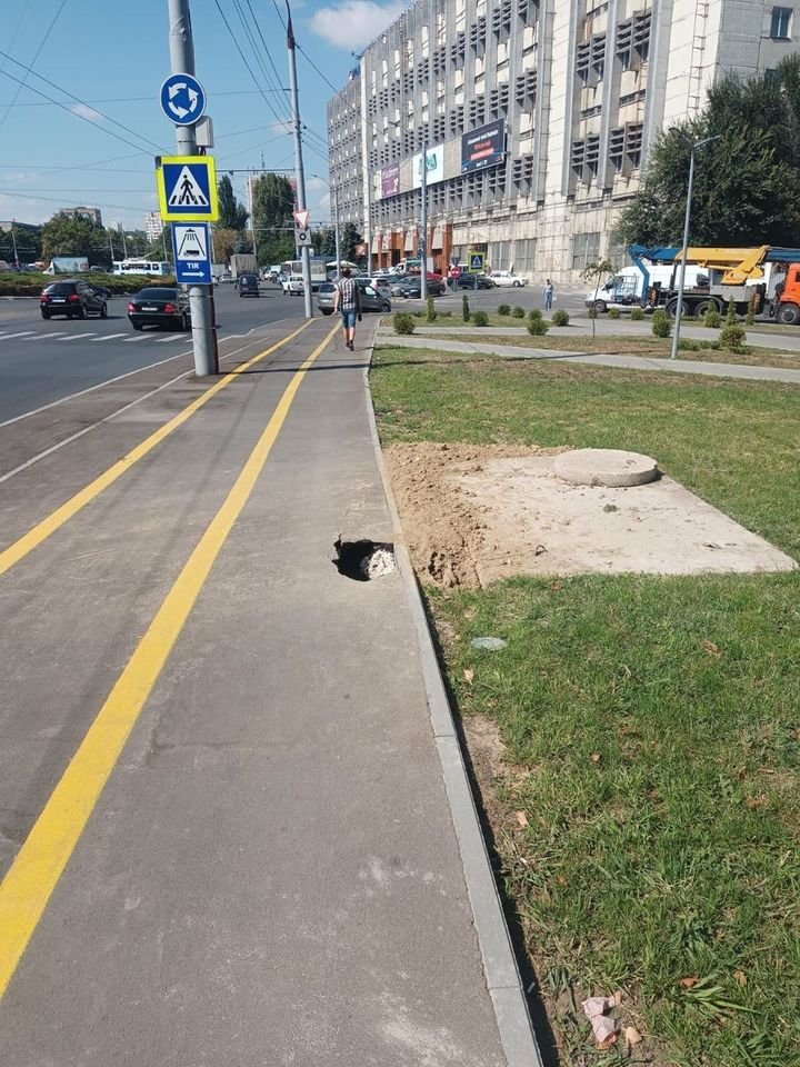 (FOTO) Așa arată scuarul Bucuriei, renovat recent. Pozele vorbesc de la sine