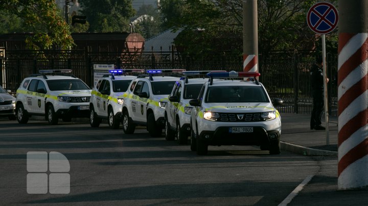 Poliţia s-a "înnoit" cu 52 de automobile noi, dotate cu sisteme inovative de monitorizare (FOTOREPORT)