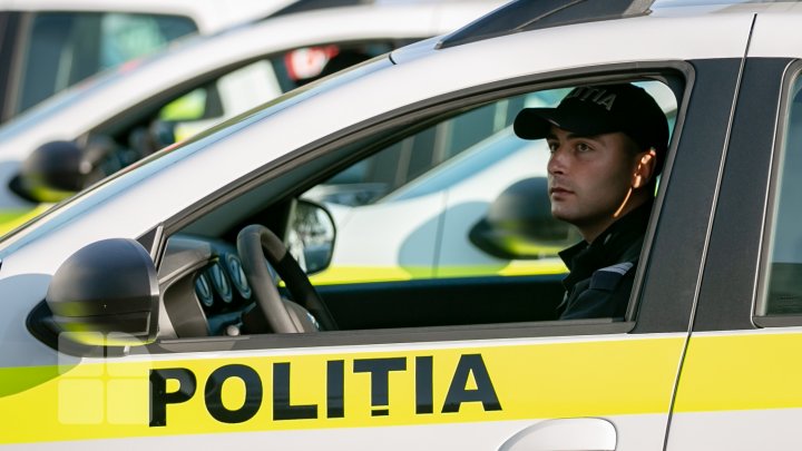 Poliţia s-a "înnoit" cu 52 de automobile noi, dotate cu sisteme inovative de monitorizare (FOTOREPORT)