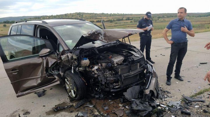 ACCIDENT FATAL la Cimișlia. O persoană a MURIT, iar mai multe au ajuns la SPITAL (VIDEO)