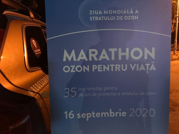 A fost dat startul maratonului în care zeci de sportivi amatori alergă fără întrerupere 35 de ore (FOTO/VIDEO)