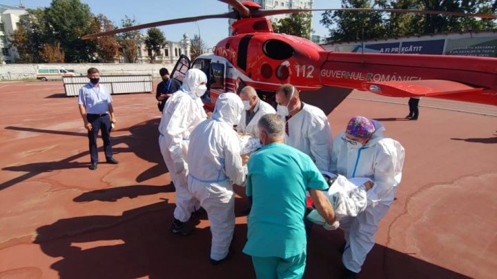 Un bărbat, care a suportat o hemoragie digestivă, transportat de la Ocnița la Chișinău cu un elicopter SMURD