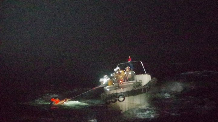 Un vas cargo cu mii de vite la bord, dat dispărut în largul coastelor Japoniei din cauza taifunului Maysak