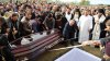 Fără maști și îmbulzeală: A fost pornit un dosar contravenţional după înmormântarea părintelui Rafail Bodiu