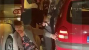 Caz șocant în stradă! Un bărbat a amenințat-o cu moartea pe iubita sa în prezența mamei acesteia (IMAGINI CU PUTERNIC IMPACT EMOȚIONAL)