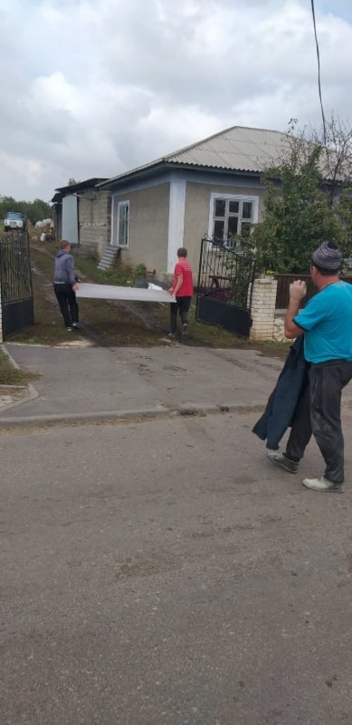 Salvatorii continuă să intervină în localitățile afectate de ploile puternice din ultimele zile (FOTO/VIDEO)