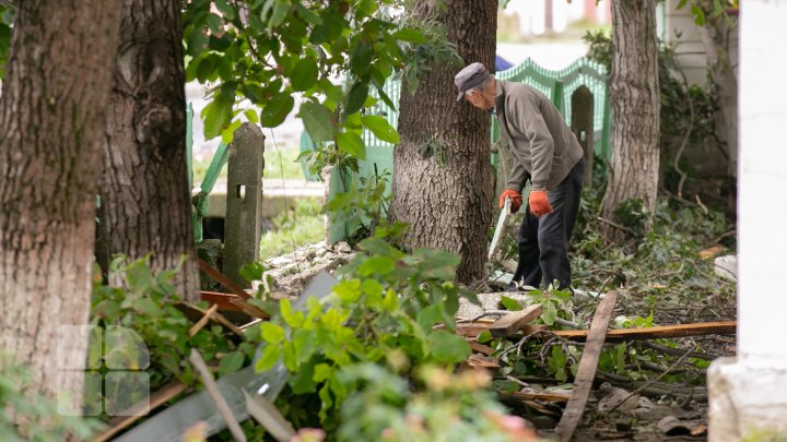 DEZASTRU în comuna Boşcana, după ploaie. Pagubele se ridică la aproximativ jumătate de milion de lei (FOTO)