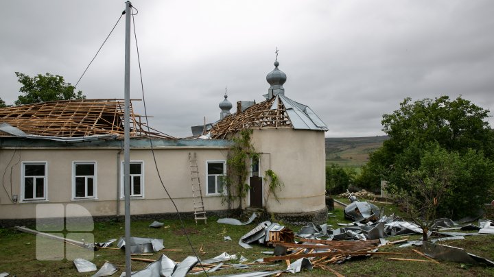 DEZASTRU în comuna Boşcana, după ploaie. Pagubele se ridică la aproximativ jumătate de milion de lei (FOTO)