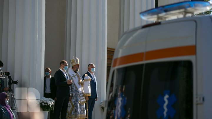 Hramul Oraşului pe timp de pandemie de coronavirus: liturghie, expoziţii, târguri şi concerte (FOTOREPORT)