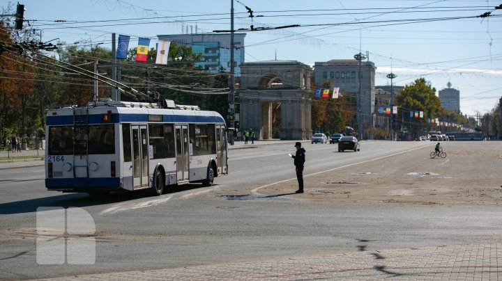 Hramul Oraşului pe timp de pandemie de coronavirus: liturghie, expoziţii, târguri şi concerte (FOTOREPORT)