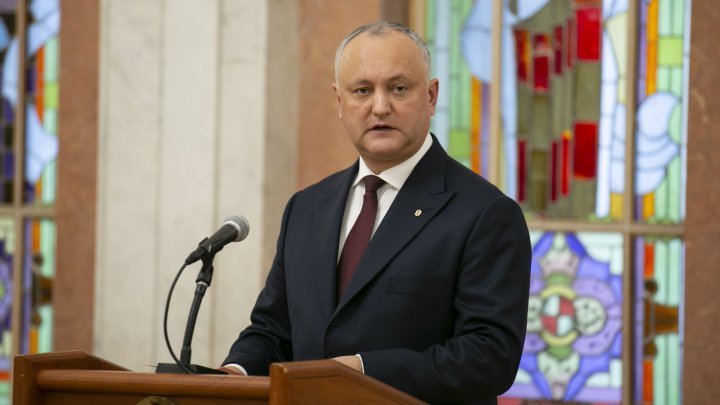 Dodon speră că va fi susținut de electoratul lui Usatîi în turul doi