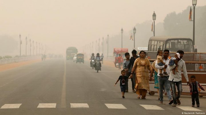 Un val de smog care afectează India, crește îngrijorările la pacienţii cu coronavirus