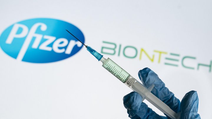 Pfizer și BioNTech au depus actele pentru obținerea autorizației de utilizare de urgență a vaccinului anti-COVID