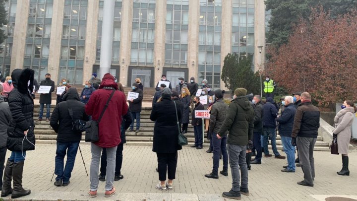 PROTEST la Guvern. Primarii le cer autorităților să renunțe la plafonarea taxelor locale. Ce spune Ministerul Finanțelor